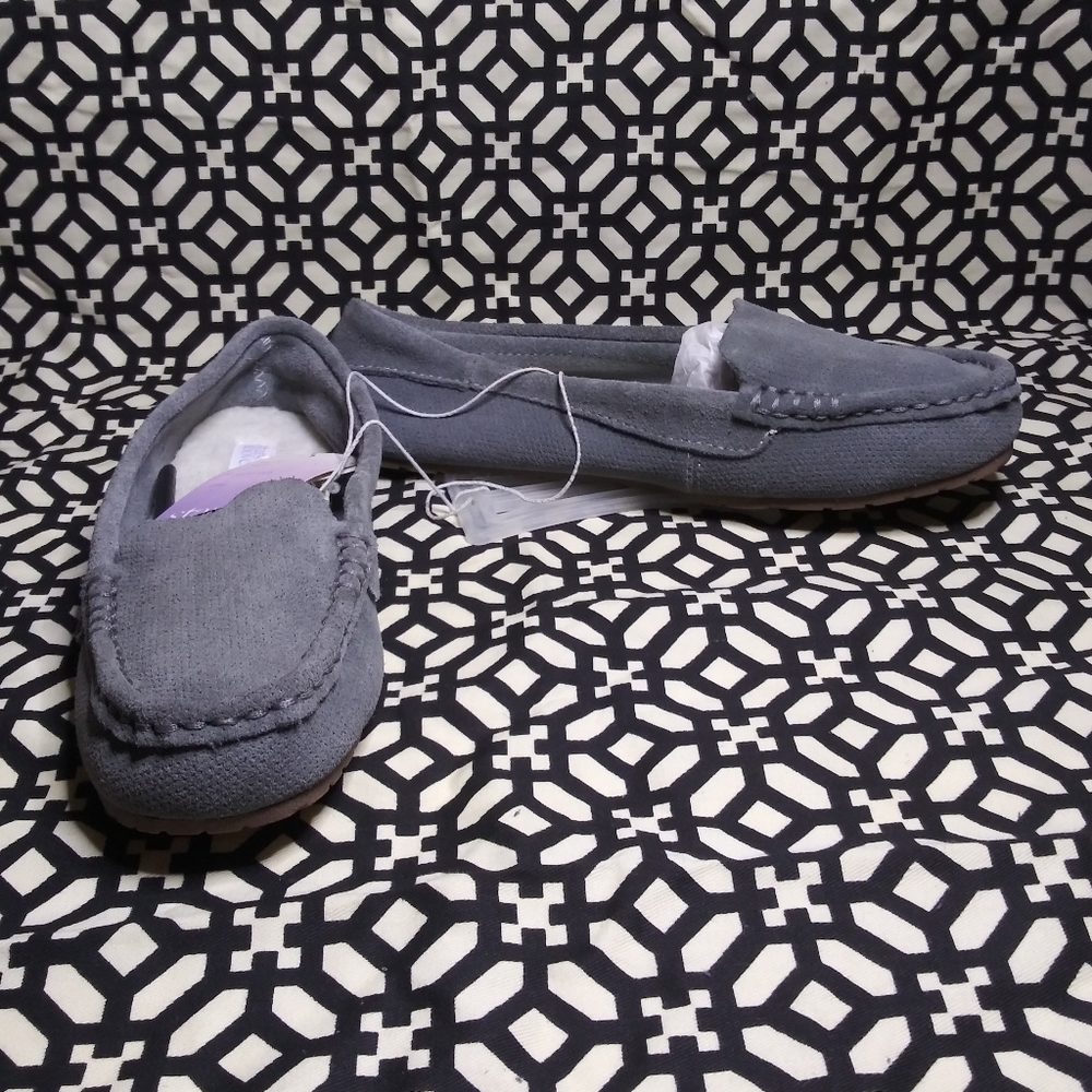 2 pairs moccasin slippers grey and tan